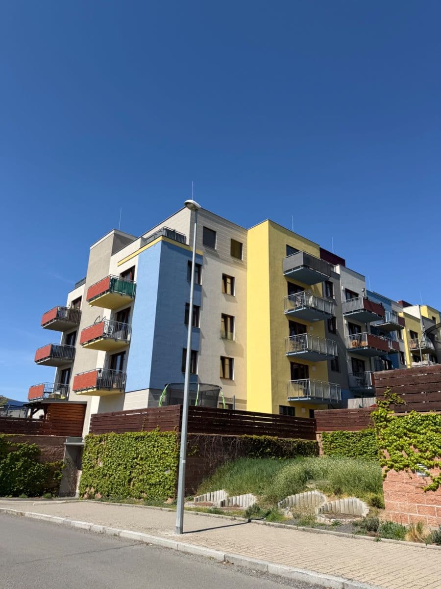 1 bedroom with open-plan kitchen flat to rent, 49 m², Fojtova, Prague, Prague 1 bedroom with open-plan kitchen flat to rent, 49 m², Fojtova, Prague, Prague