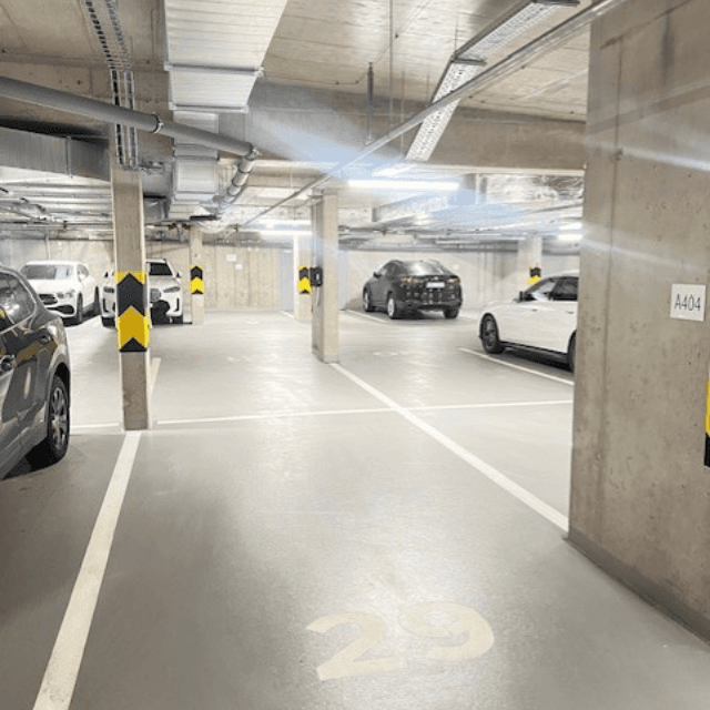 garage to rent, 13 m², Křižíkova, Prague, Prague garage to rent, 13 m², Křižíkova, Prague, Prague