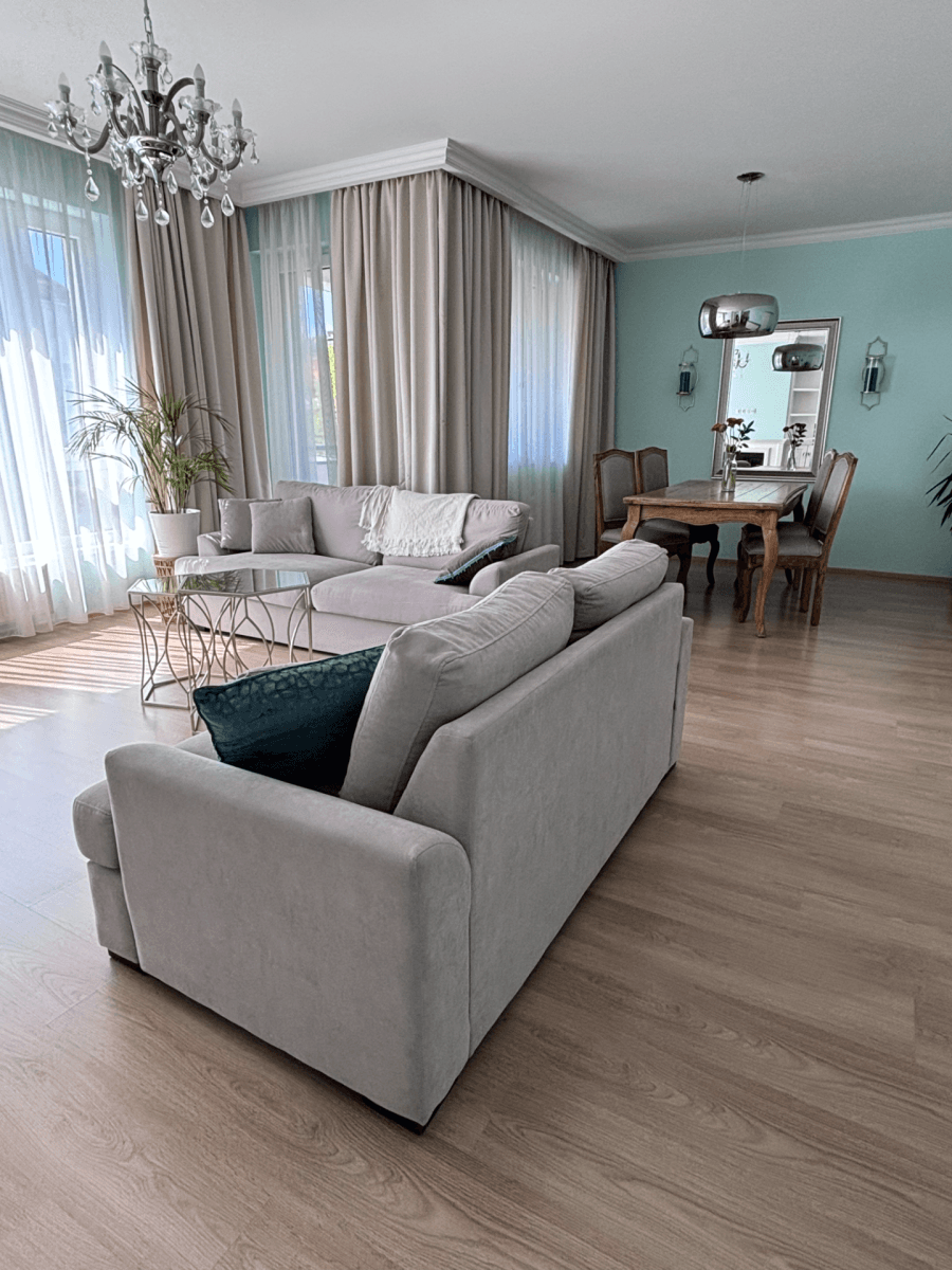 3 bedroom with open-plan kitchen flat to rent, 96 m², Nepomuckých, Prague, Prague 3 bedroom with open-plan kitchen flat to rent, 96 m², Nepomuckých, Prague, Prague