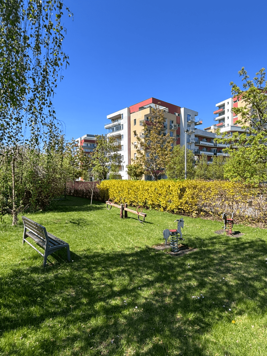 3 bedroom with open-plan kitchen flat to rent, 96 m², Nepomuckých, Prague, Prague 3 bedroom with open-plan kitchen flat to rent, 96 m², Nepomuckých, Prague, Prague