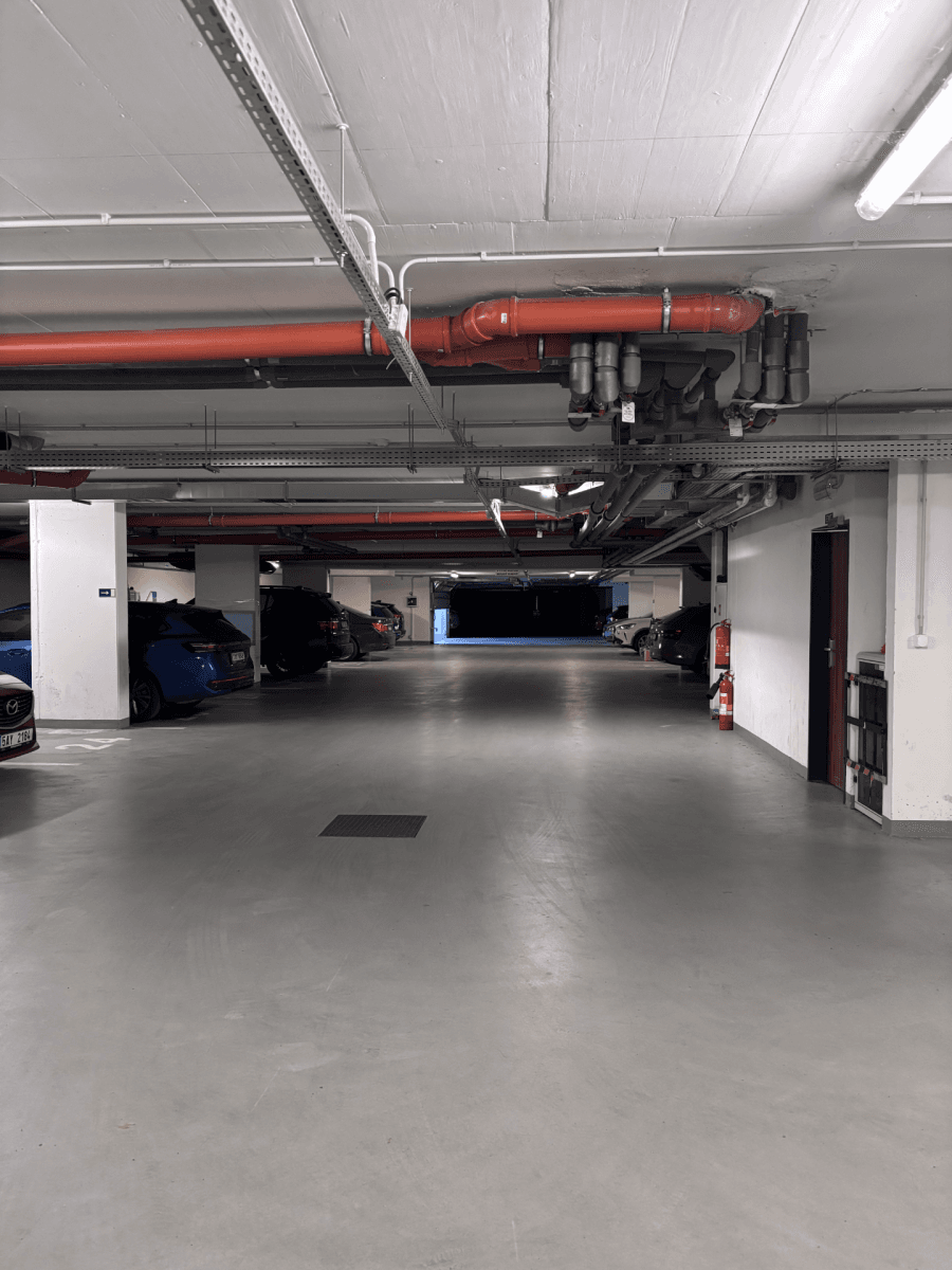 3 bedroom with open-plan kitchen flat to rent, 96 m², Nepomuckých, Prague, Prague 3 bedroom with open-plan kitchen flat to rent, 96 m², Nepomuckých, Prague, Prague