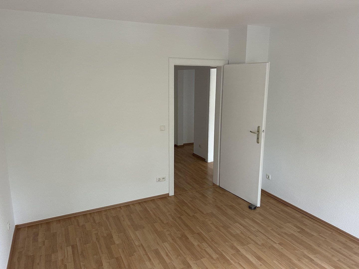 3 bedroom flat to rent, 80 m², Walter-vom-Rath-Str. 33, Frankfurt, Hesse 3 bedroom flat to rent, 80 m², Walter-vom-Rath-Str. 33, Frankfurt, Hesse