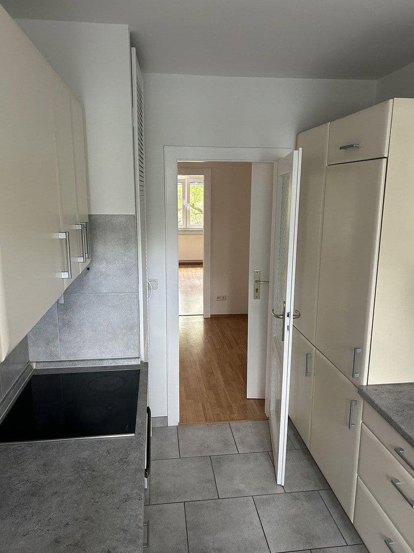 3 bedroom flat to rent, 80 m², Walter-vom-Rath-Str. 33, Frankfurt, Hesse 3 bedroom flat to rent, 80 m², Walter-vom-Rath-Str. 33, Frankfurt, Hesse