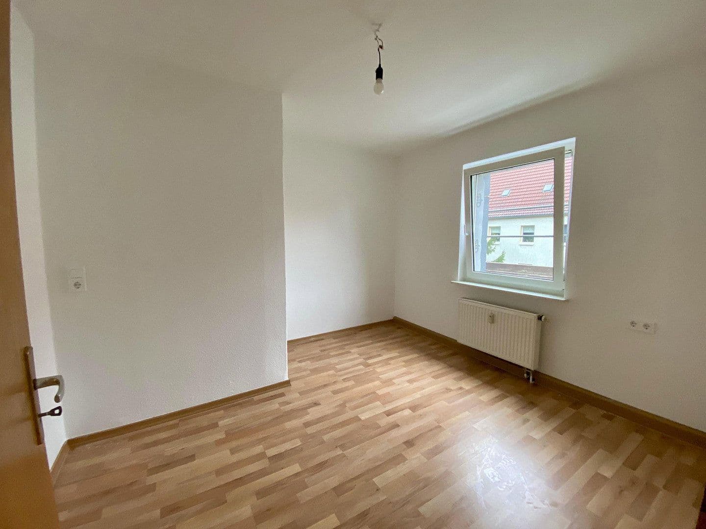 3 bedroom with open-plan kitchen flat to rent, 79 m², Neukieritzsch, Saxony 3 bedroom with open-plan kitchen flat to rent, 79 m², Neukieritzsch, Saxony