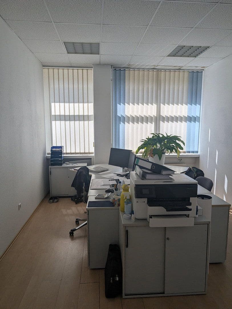 non-residential property to rent, 4,000 m², Werkstraße 3, Buch, Bavaria non-residential property to rent, 4,000 m², Werkstraße 3, Buch, Bavaria