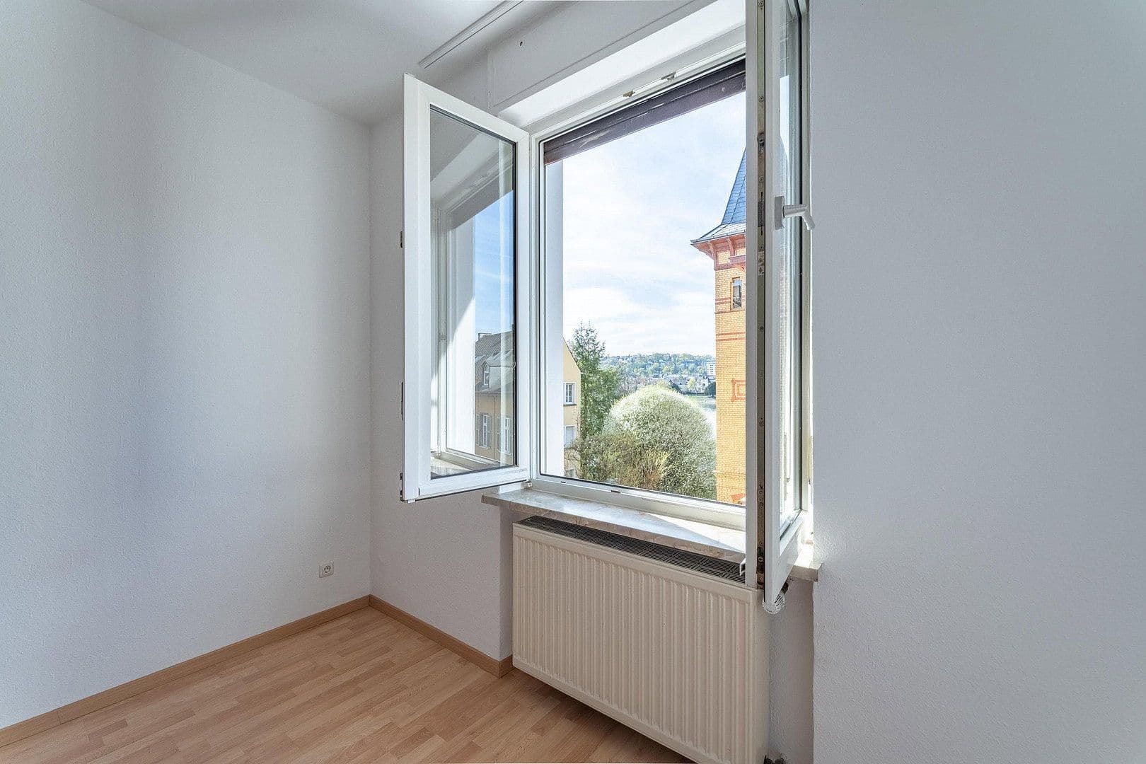 4 bedroom flat to rent, 120 m², Koblenz, Rhineland-Palatinate 4 bedroom flat to rent, 120 m², Koblenz, Rhineland-Palatinate