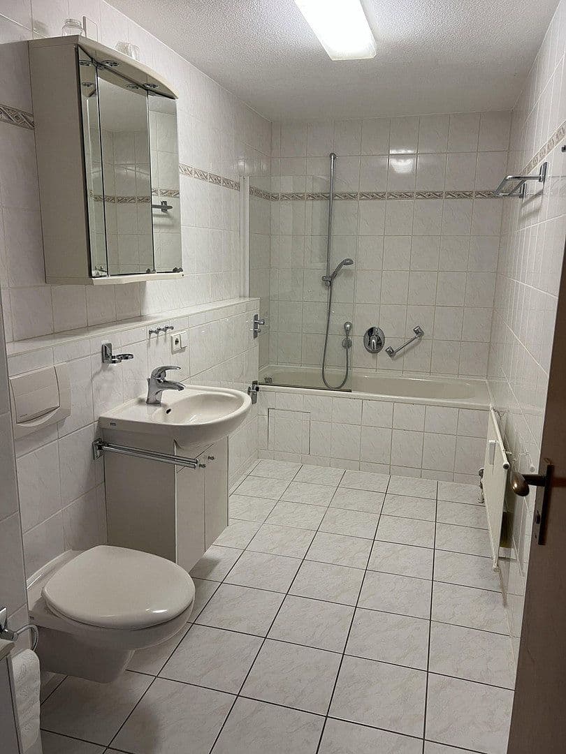 3 bedroom with open-plan kitchen flat for sale, 119 m², Weilimdorf, Baden-Württemberg 3 bedroom with open-plan kitchen flat for sale, 119 m², Weilimdorf, Baden-Württemberg