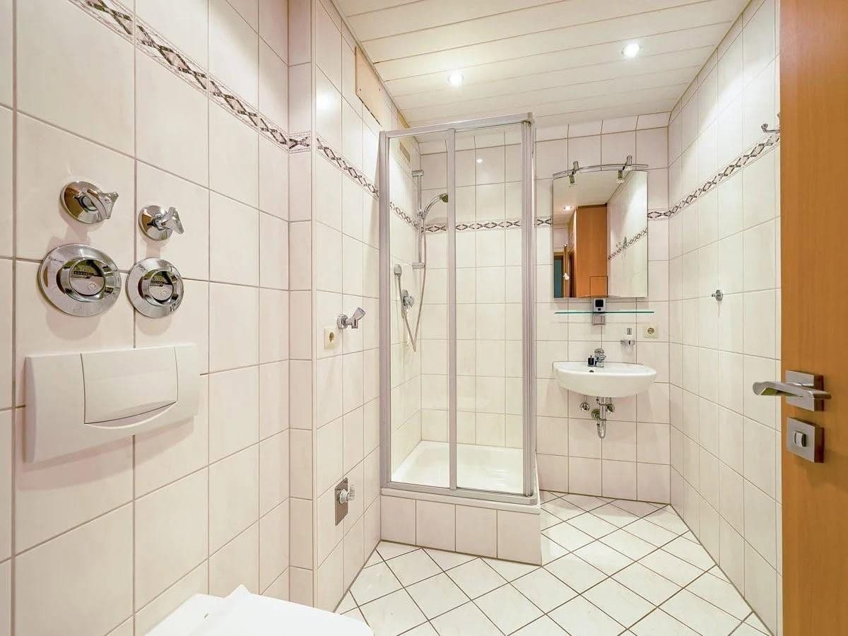 2 bedroom with open-plan kitchen flat to rent, 115 m², Bachstraße 37, Rheinstetten, Baden-Württemberg 2 bedroom with open-plan kitchen flat to rent, 115 m², Bachstraße 37, Rheinstetten, Baden-Württemberg