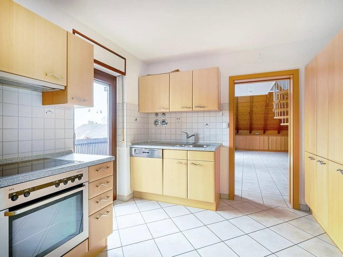 2 bedroom with open-plan kitchen flat to rent, 115 m², Bachstraße 37, Rheinstetten, Baden-Württemberg 2 bedroom with open-plan kitchen flat to rent, 115 m², Bachstraße 37, Rheinstetten, Baden-Württemberg