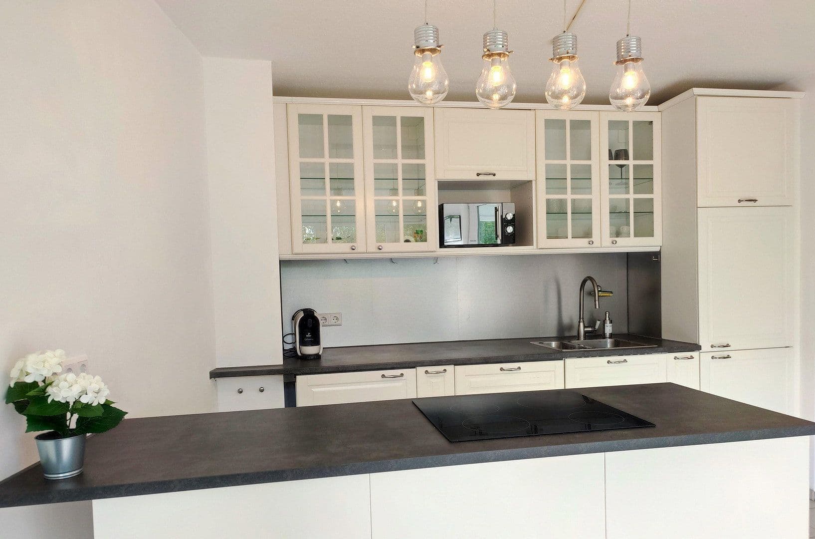 1 bedroom with open-plan kitchen flat to rent, 48 m², Im Bruckenwasen 6, Plochingen, Baden-Württemberg 1 bedroom with open-plan kitchen flat to rent, 48 m², Im Bruckenwasen 6, Plochingen, Baden-Württemberg