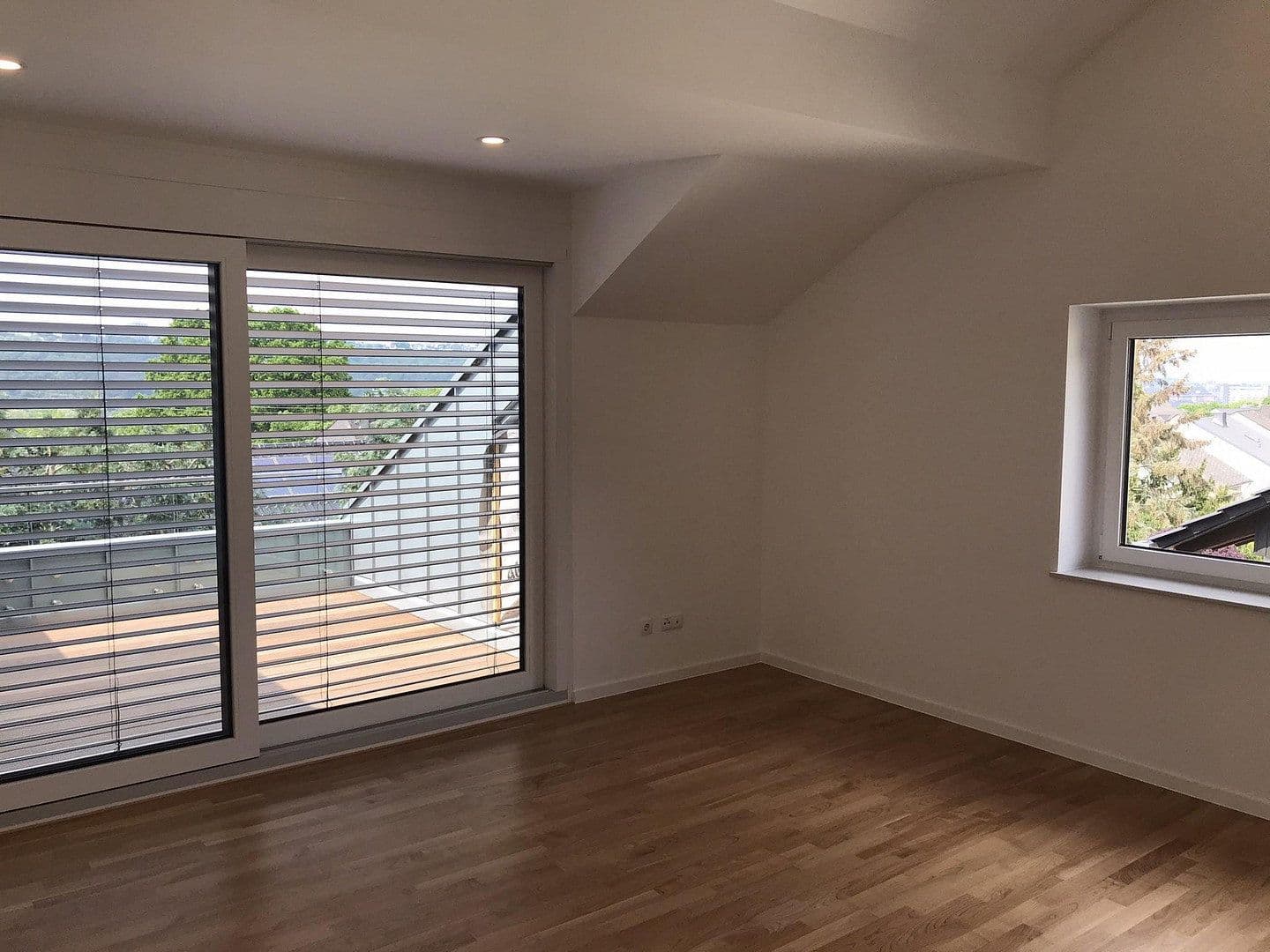 4 bedroom flat to rent, 210 m², Koblenz, Rhineland-Palatinate 4 bedroom flat to rent, 210 m², Koblenz, Rhineland-Palatinate