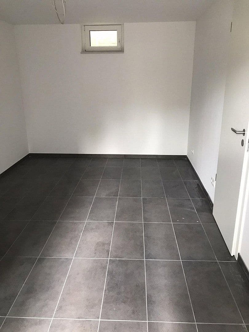 4 bedroom flat to rent, 210 m², Koblenz, Rhineland-Palatinate 4 bedroom flat to rent, 210 m², Koblenz, Rhineland-Palatinate