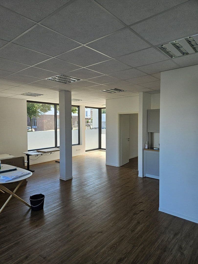 office to rent, 81 m², Walther-Rathenau-Str. 30, Bielefeld, North Rhine-Westphalia office to rent, 81 m², Walther-Rathenau-Str. 30, Bielefeld, North Rhine-Westphalia