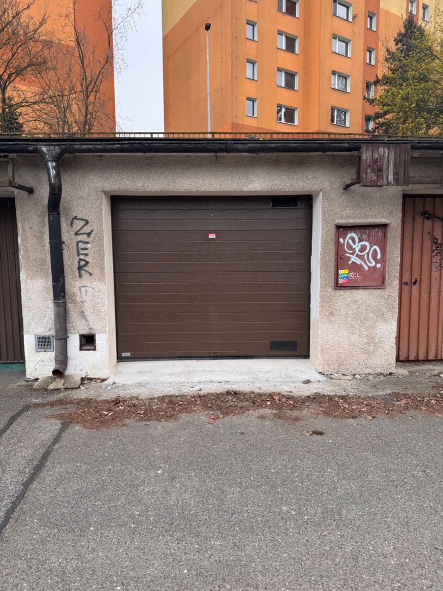 garage to rent, 19 m², Dobiášova, Liberec, Liberecký Region garage to rent, 19 m², Dobiášova, Liberec, Liberecký Region