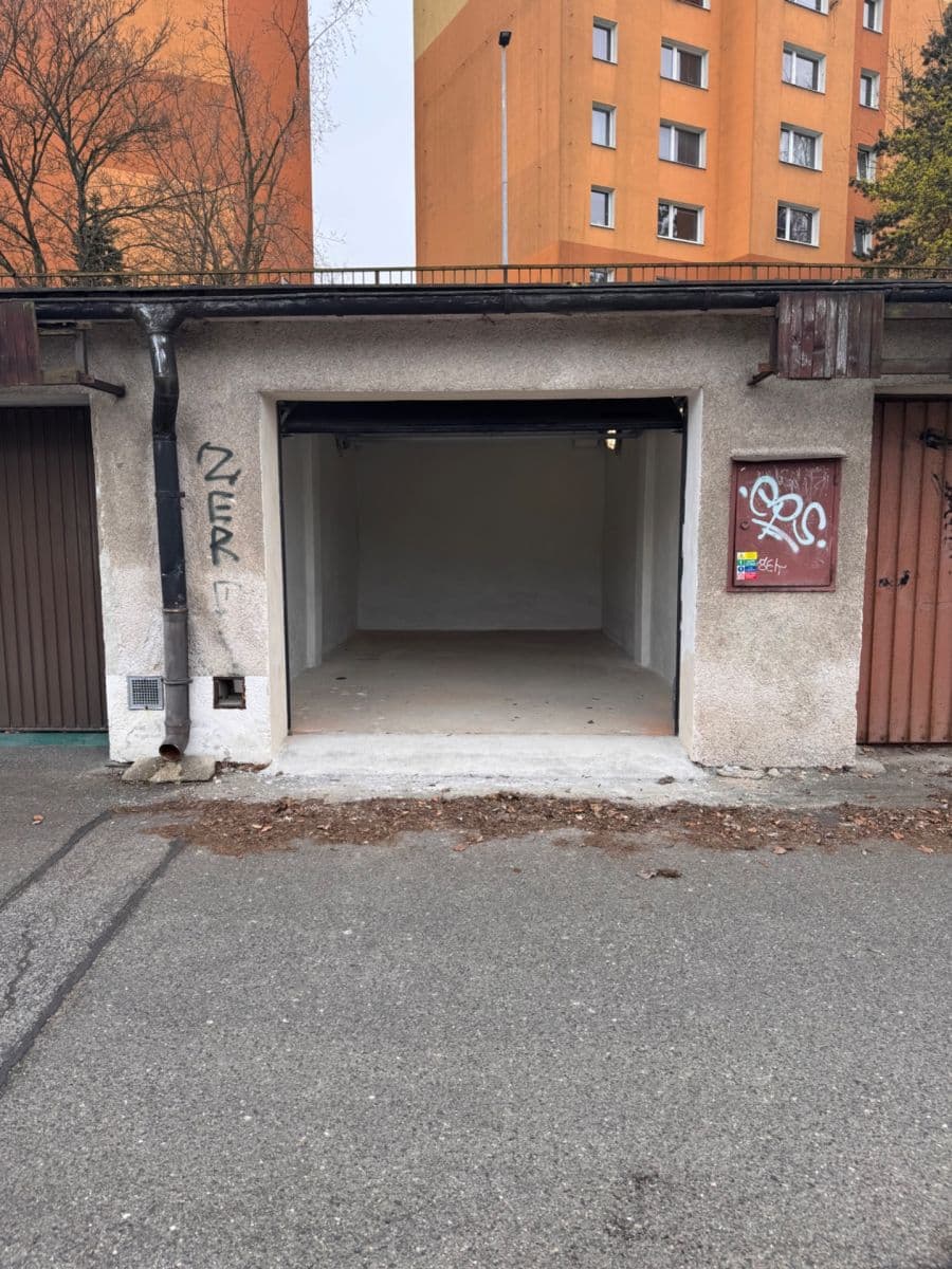 garage to rent, 19 m², Dobiášova, Liberec, Liberecký Region garage to rent, 19 m², Dobiášova, Liberec, Liberecký Region