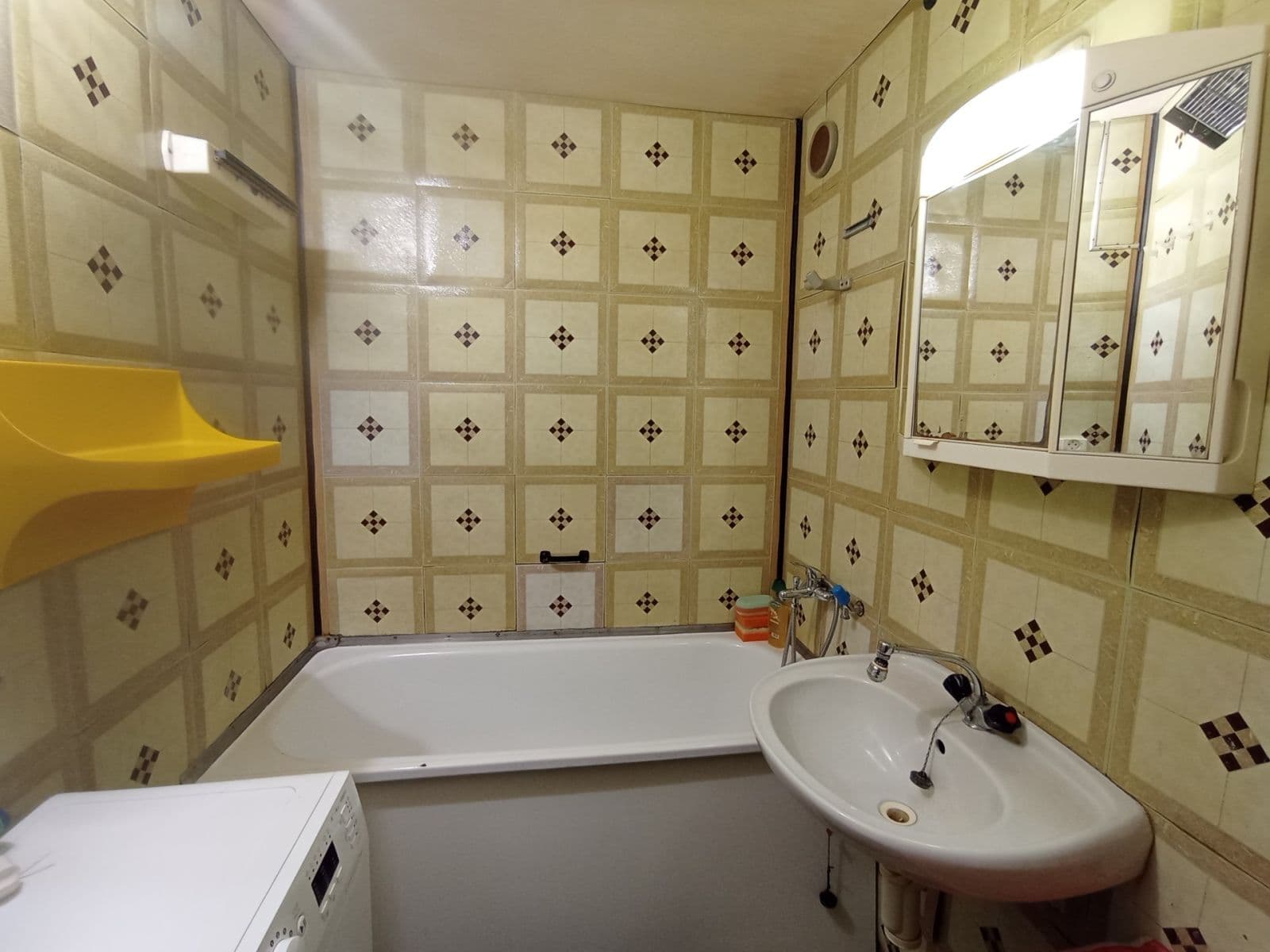 3 bedroom flat for sale, 74 m², Konečná, Karlovy Vary, Karlovarský Region 3 bedroom flat for sale, 74 m², Konečná, Karlovy Vary, Karlovarský Region