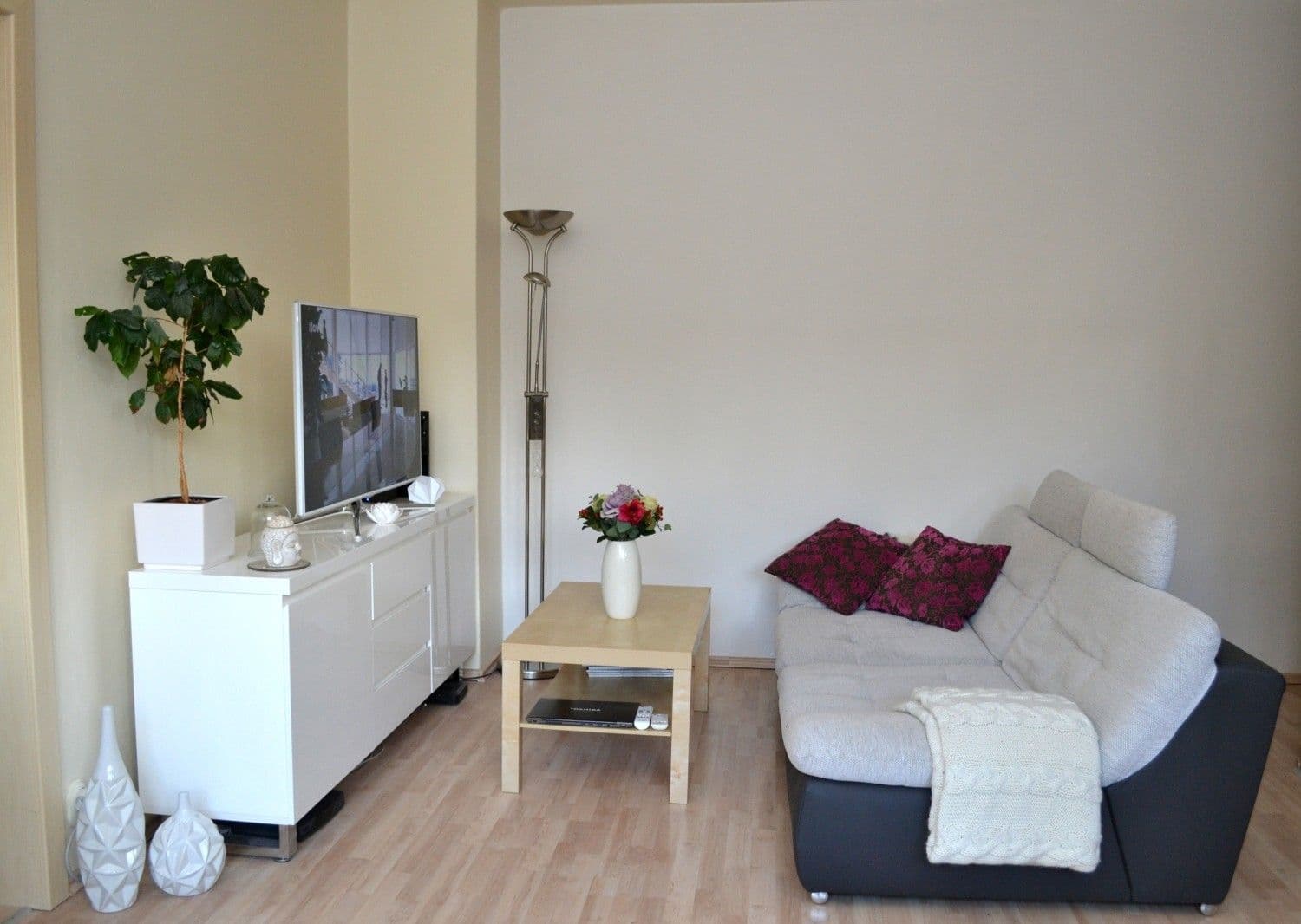 1 bedroom with open-plan kitchen flat for sale, 39 m², Krchlebská, Prague, Prague 1 bedroom with open-plan kitchen flat for sale, 39 m², Krchlebská, Prague, Prague