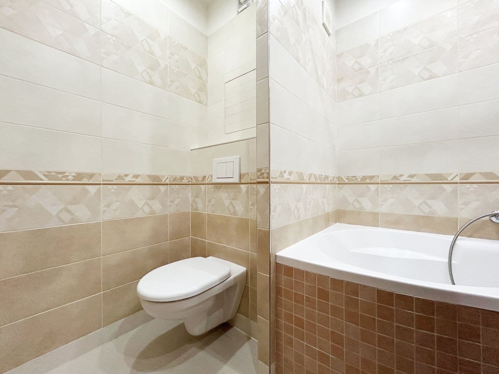 1 bedroom with open-plan kitchen flat to rent, 44 m², Ohradní, Prague, Prague 1 bedroom with open-plan kitchen flat to rent, 44 m², Ohradní, Prague, Prague