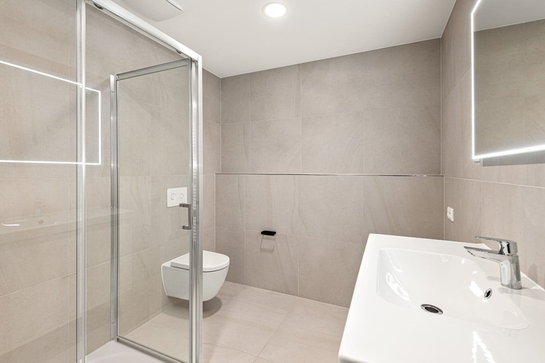 1 bedroom with open-plan kitchen flat to rent, 48 m², Poděbradská, Prague, Prague 1 bedroom with open-plan kitchen flat to rent, 48 m², Poděbradská, Prague, Prague