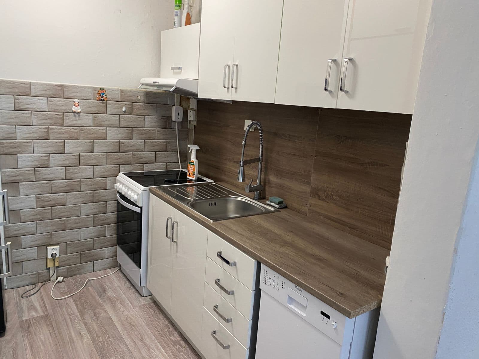 1 bedroom with open-plan kitchen flat to rent, 42 m², Machuldova, Prague, Prague 1 bedroom with open-plan kitchen flat to rent, 42 m², Machuldova, Prague, Prague