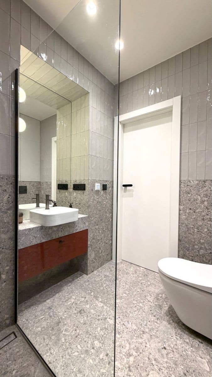 1 bedroom with open-plan kitchen flat to rent, 41 m², Karlínské náměstí, Prague, Prague 1 bedroom with open-plan kitchen flat to rent, 41 m², Karlínské náměstí, Prague, Prague