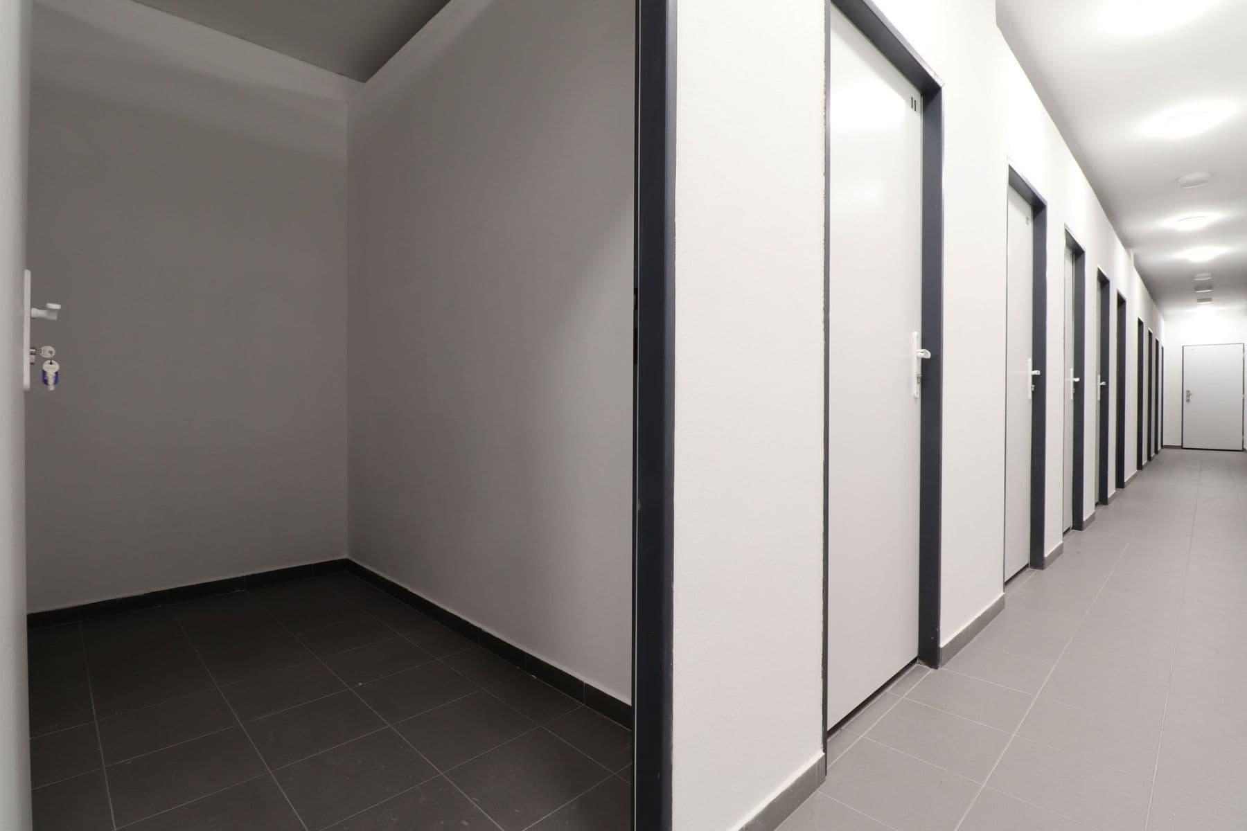 Studio flat to rent, 30 m², Barvířova, Jílové u Prahy, Středočeský Region Studio flat to rent, 30 m², Barvířova, Jílové u Prahy, Středočeský Region