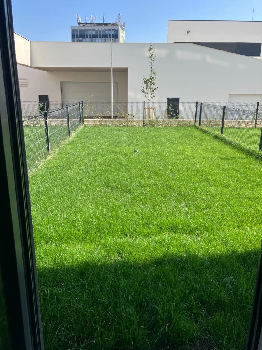 Studio flat to rent, 38 m², Komárovská, Brno, Jihomoravský Region Studio flat to rent, 38 m², Komárovská, Brno, Jihomoravský Region