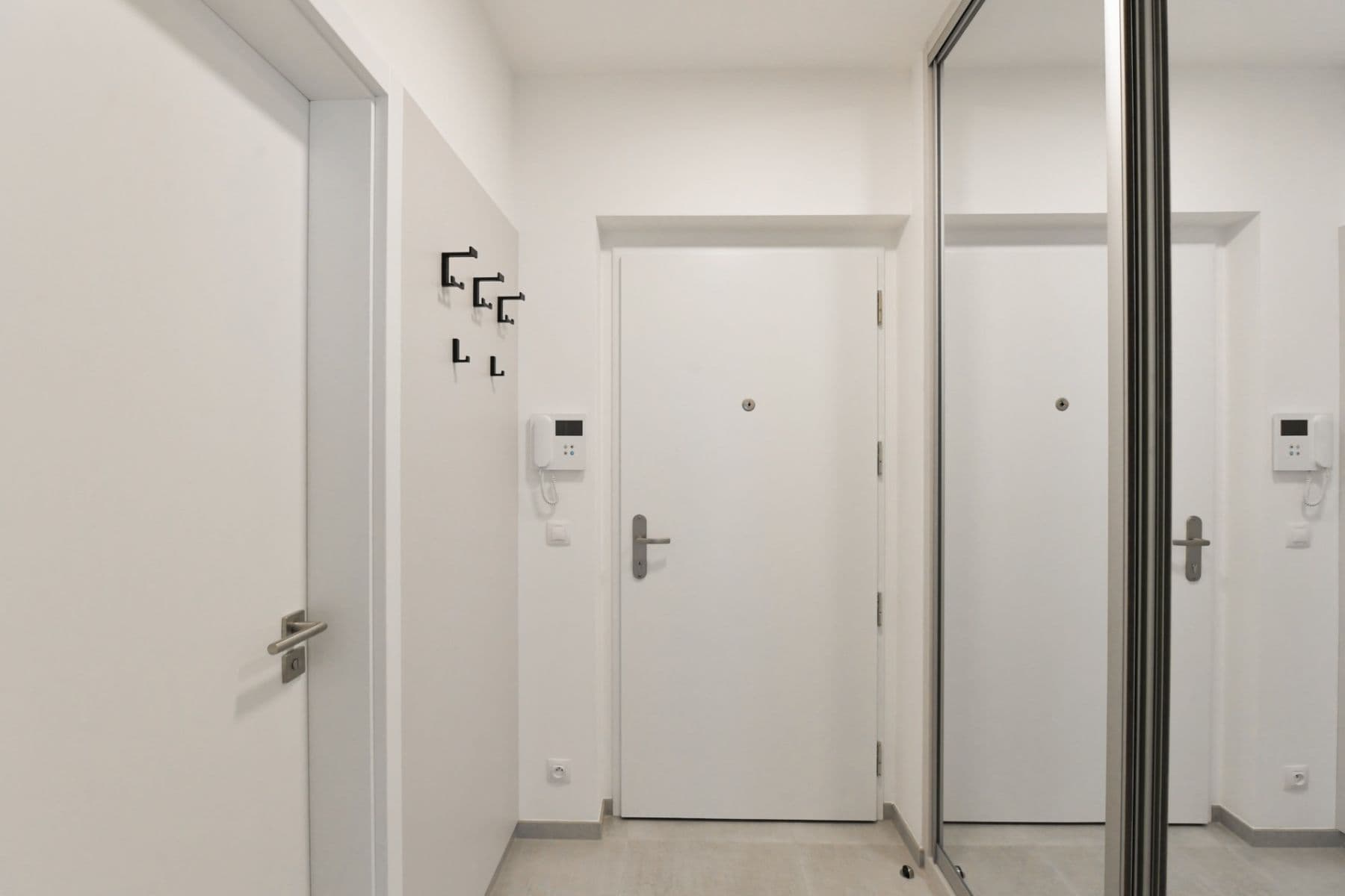 1 bedroom with open-plan kitchen flat to rent, 52 m², Michelská, Prague, Prague 1 bedroom with open-plan kitchen flat to rent, 52 m², Michelská, Prague, Prague