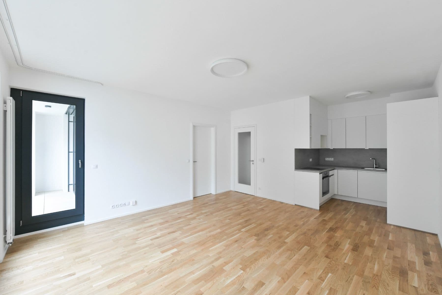 1 bedroom with open-plan kitchen flat to rent, 52 m², Michelská, Prague, Prague 1 bedroom with open-plan kitchen flat to rent, 52 m², Michelská, Prague, Prague