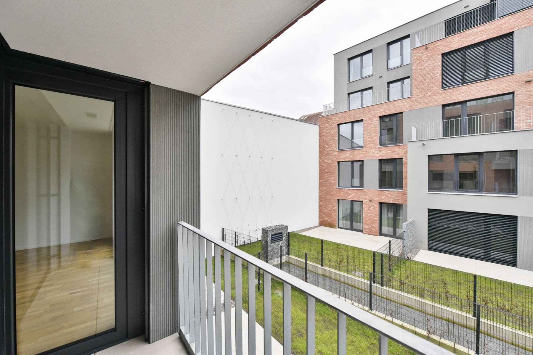 1 bedroom with open-plan kitchen flat to rent, 52 m², Michelská, Prague, Prague 1 bedroom with open-plan kitchen flat to rent, 52 m², Michelská, Prague, Prague