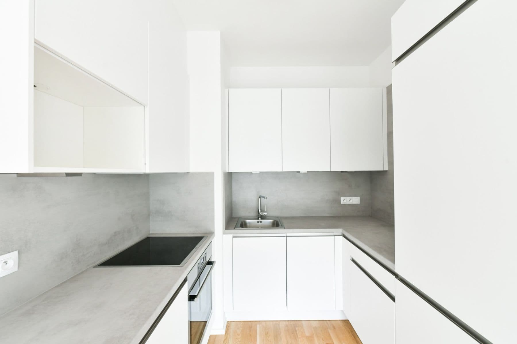 1 bedroom with open-plan kitchen flat to rent, 52 m², Michelská, Prague, Prague 1 bedroom with open-plan kitchen flat to rent, 52 m², Michelská, Prague, Prague