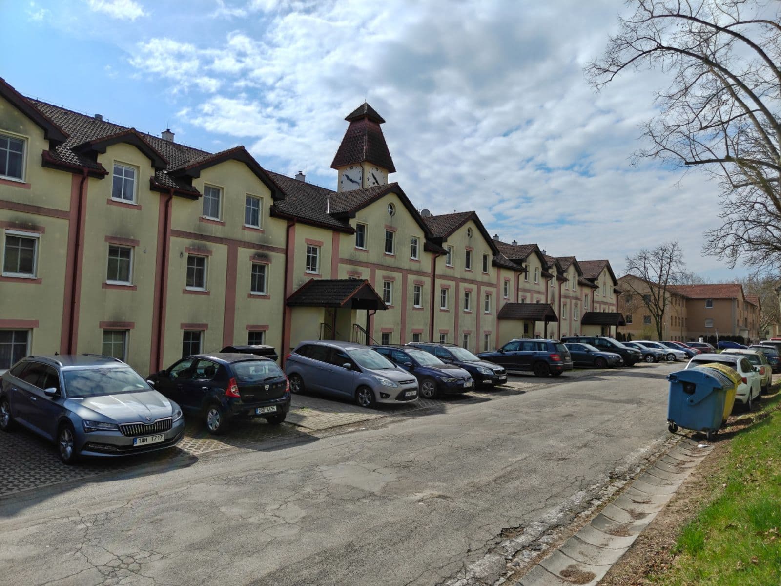 Studio flat to rent, 36 m², Kaštanová, Milovice, Středočeský Region Studio flat to rent, 36 m², Kaštanová, Milovice, Středočeský Region