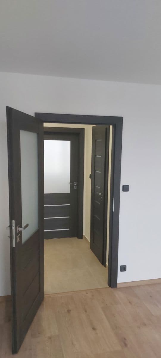 3 bedroom flat to rent, 80 m², Teyschlova, Brno, Jihomoravský Region 3 bedroom flat to rent, 80 m², Teyschlova, Brno, Jihomoravský Region