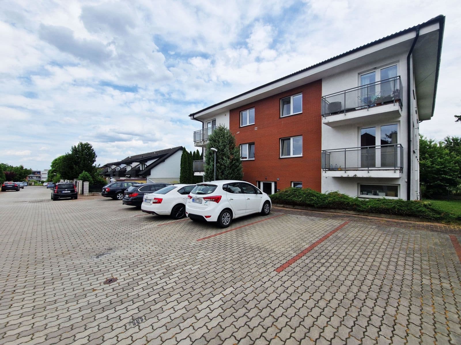 1 bedroom with open-plan kitchen flat to rent, 42 m², Borkovského, Roztoky, Středočeský Region 1 bedroom with open-plan kitchen flat to rent, 42 m², Borkovského, Roztoky, Středočeský Region