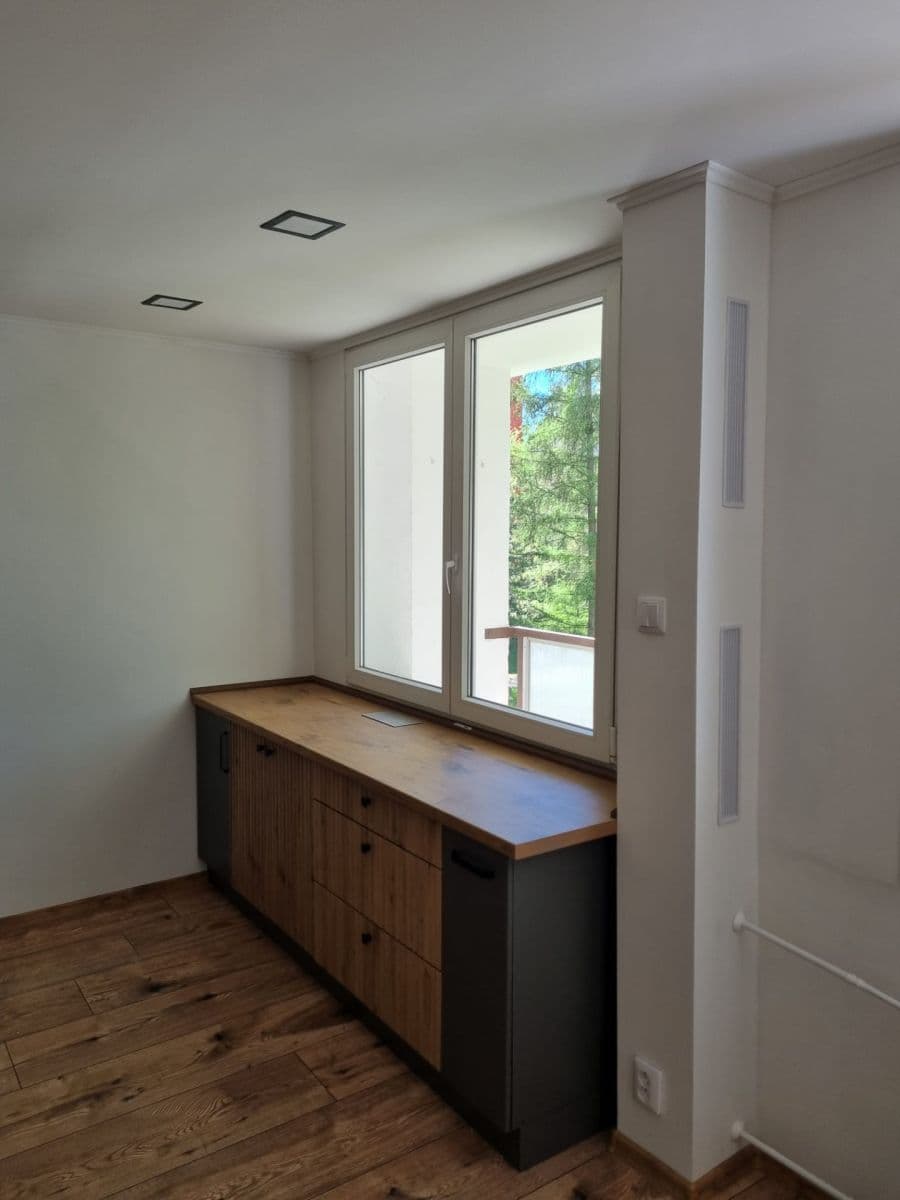 1 bedroom with open-plan kitchen flat for sale, 57 m², Hrdlovská, Osek, Ústecký Region 1 bedroom with open-plan kitchen flat for sale, 57 m², Hrdlovská, Osek, Ústecký Region