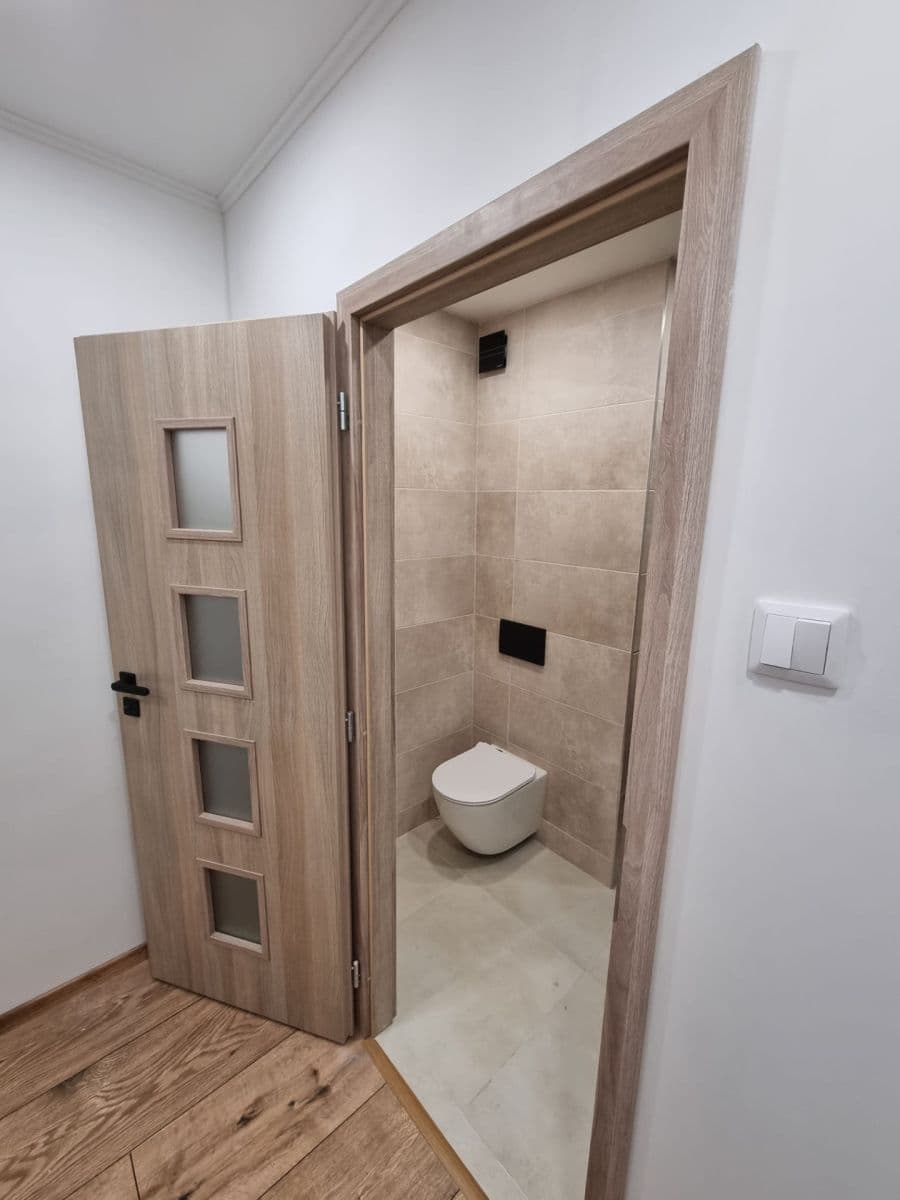 1 bedroom with open-plan kitchen flat for sale, 57 m², Hrdlovská, Osek, Ústecký Region 1 bedroom with open-plan kitchen flat for sale, 57 m², Hrdlovská, Osek, Ústecký Region