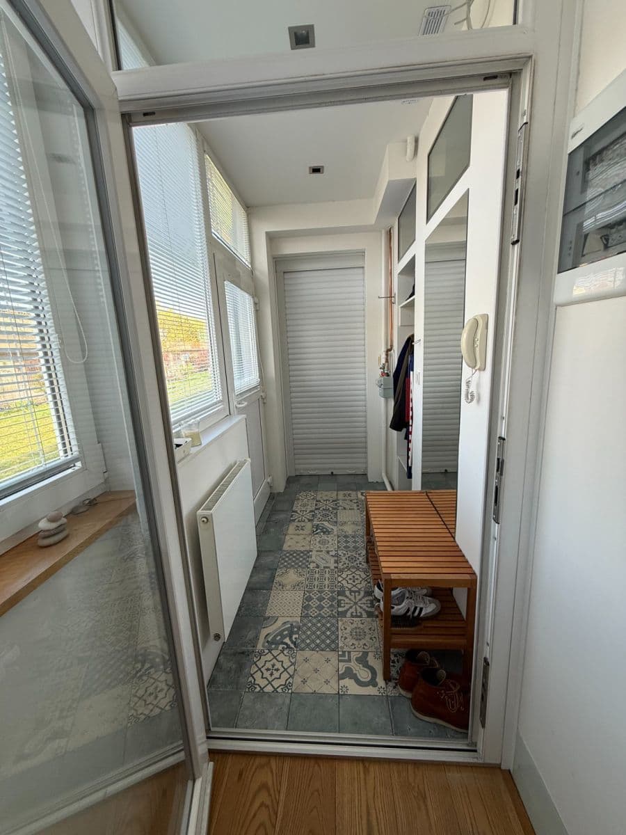 1 bedroom with open-plan kitchen flat for sale, 50 m², Osadní, Prague, Prague 1 bedroom with open-plan kitchen flat for sale, 50 m², Osadní, Prague, Prague