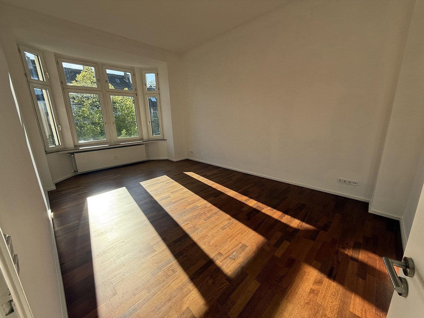 1 bedroom with open-plan kitchen flat to rent, 95 m², Moltkestraße 127, Köln, North Rhine-Westphalia 1 bedroom with open-plan kitchen flat to rent, 95 m², Moltkestraße 127, Köln, North Rhine-Westphalia