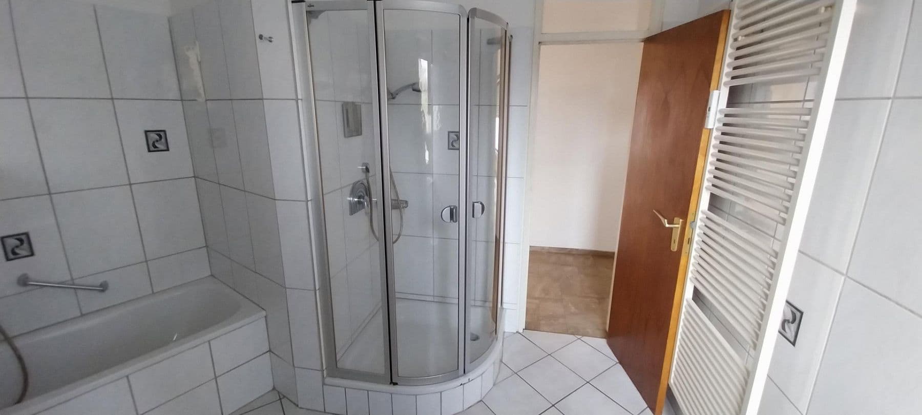 3 bedroom flat to rent, 100 m², Leverkusen, North Rhine-Westphalia 3 bedroom flat to rent, 100 m², Leverkusen, North Rhine-Westphalia