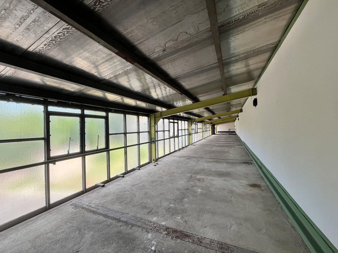 non-residential property to rent, 1,400 m², Niesky, Saxony non-residential property to rent, 1,400 m², Niesky, Saxony