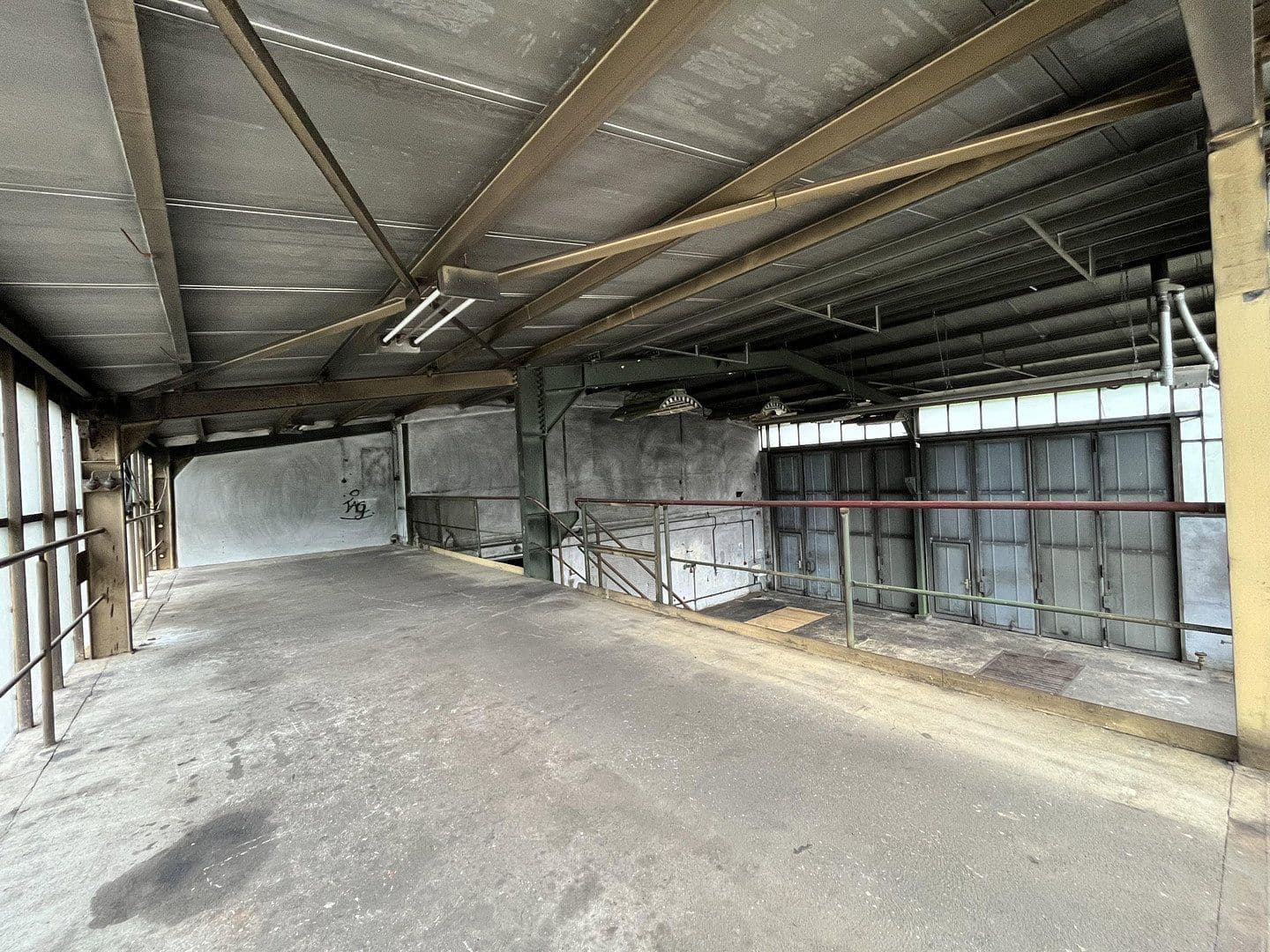 non-residential property to rent, 1,400 m², Niesky, Saxony non-residential property to rent, 1,400 m², Niesky, Saxony