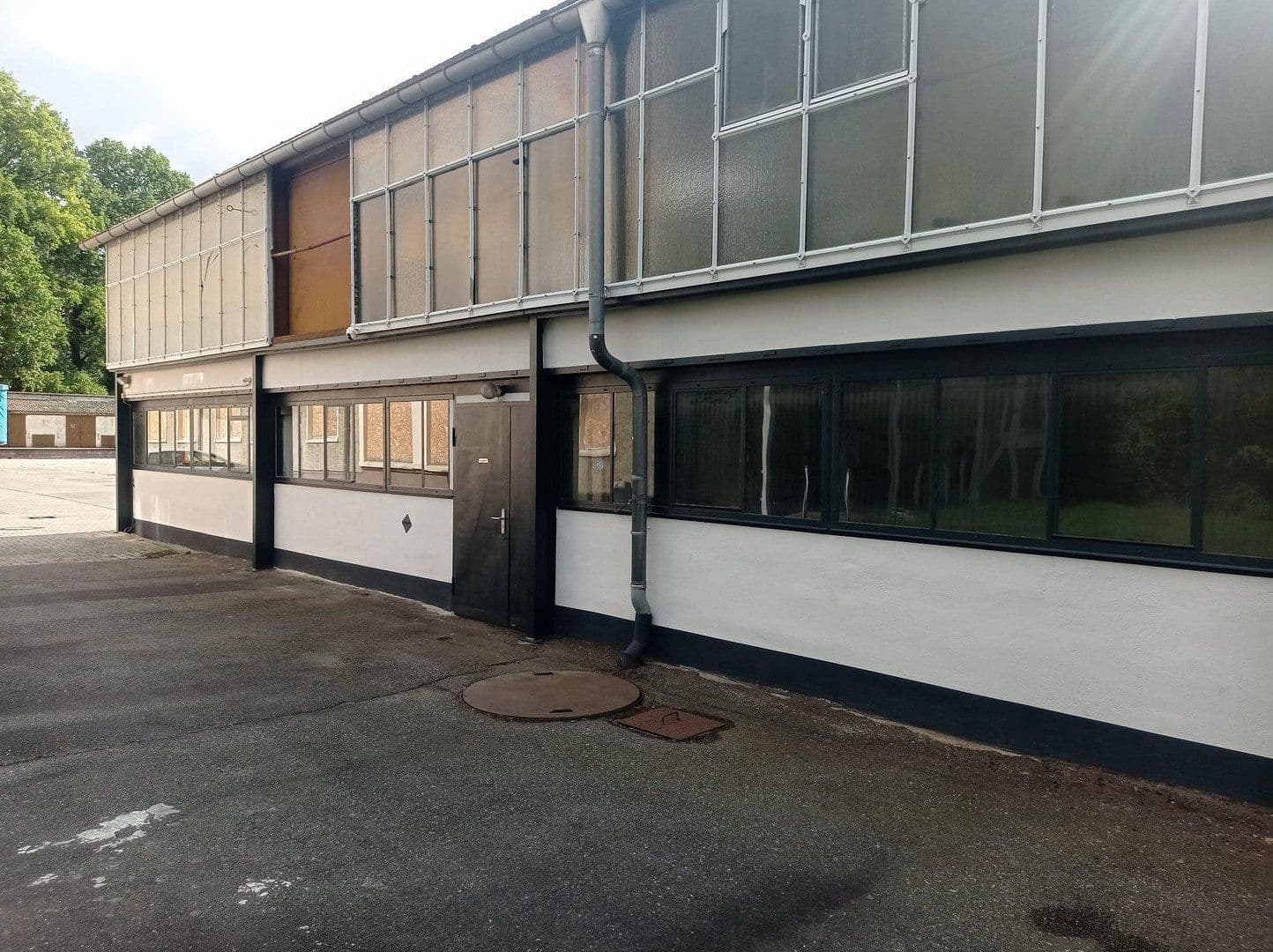 non-residential property to rent, 1,400 m², Niesky, Saxony non-residential property to rent, 1,400 m², Niesky, Saxony