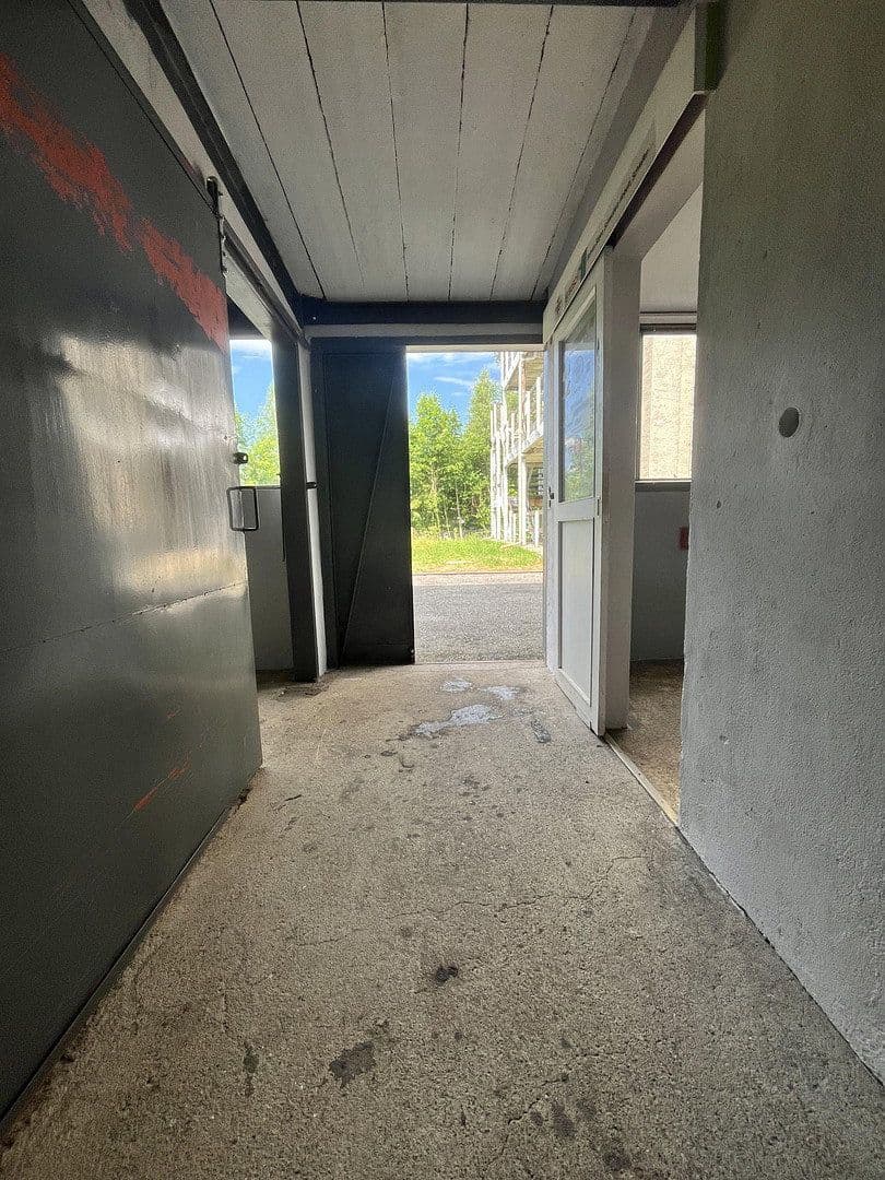 non-residential property to rent, 1,400 m², Niesky, Saxony non-residential property to rent, 1,400 m², Niesky, Saxony