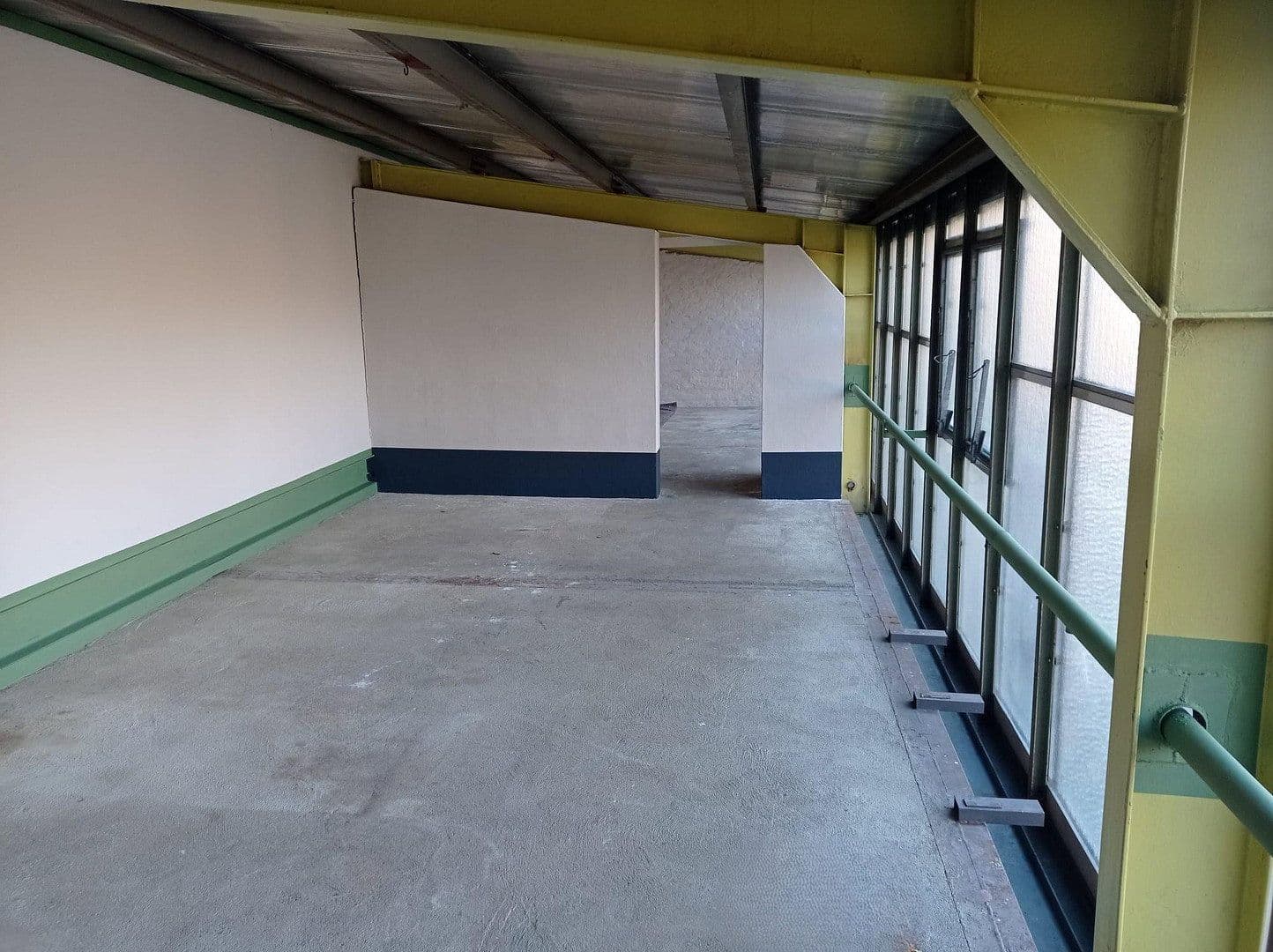 non-residential property to rent, 1,400 m², Niesky, Saxony non-residential property to rent, 1,400 m², Niesky, Saxony