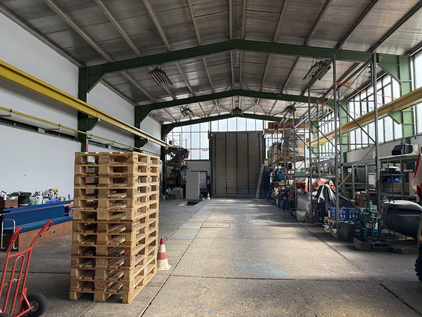 non-residential property to rent, 1,400 m², Niesky, Saxony non-residential property to rent, 1,400 m², Niesky, Saxony