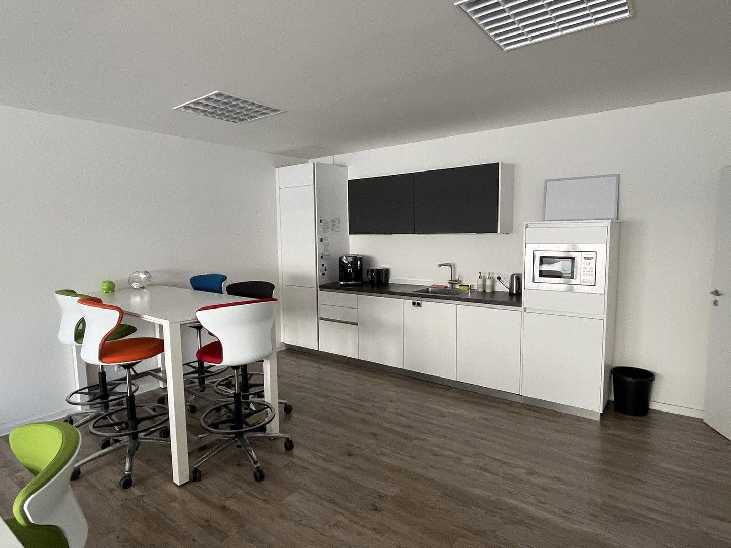 office to rent, 245 m², Homburger Str. 69a, Bad Vilbel, Hesse office to rent, 245 m², Homburger Str. 69a, Bad Vilbel, Hesse