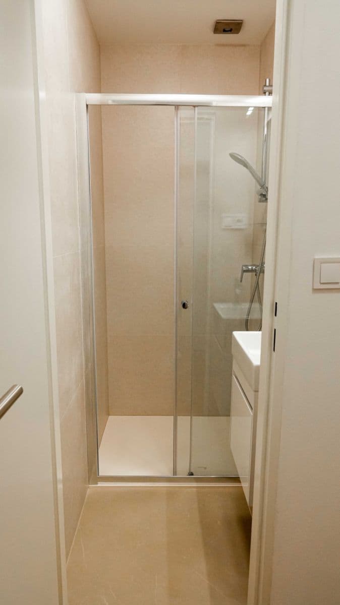 Studio flat to rent, 31 m², V Podluží, Prague, Prague Studio flat to rent, 31 m², V Podluží, Prague, Prague