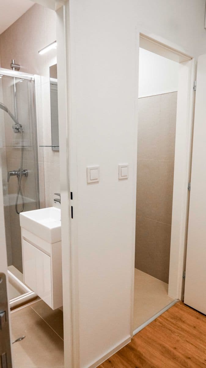 Studio flat to rent, 31 m², V Podluží, Prague, Prague Studio flat to rent, 31 m², V Podluží, Prague, Prague