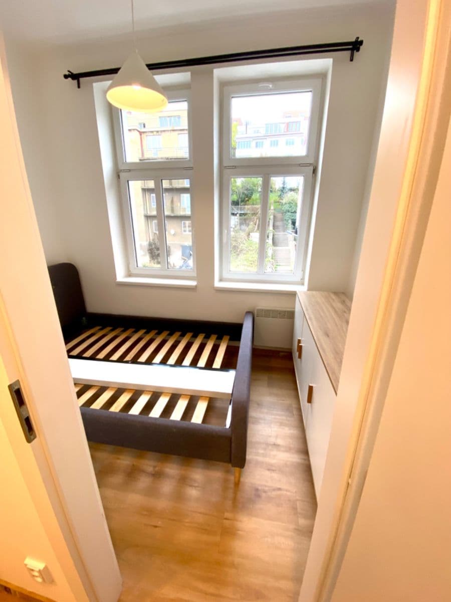 1 bedroom with open-plan kitchen flat to rent, 50 m², Holečkova, Prague, Prague 1 bedroom with open-plan kitchen flat to rent, 50 m², Holečkova, Prague, Prague