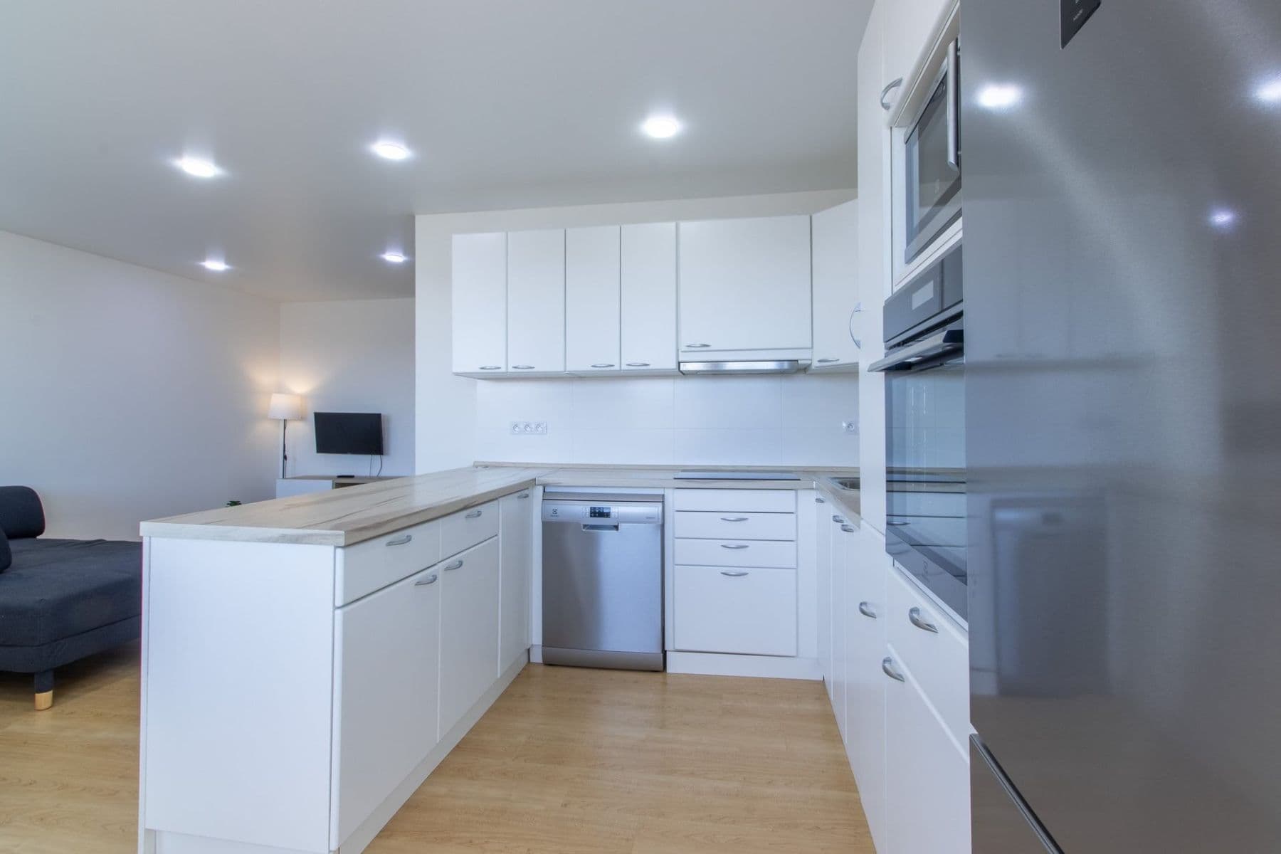 2 bedroom with open-plan kitchen flat to rent, 68 m², Jaselská, Mnichovo Hradiště, Středočeský Region 2 bedroom with open-plan kitchen flat to rent, 68 m², Jaselská, Mnichovo Hradiště, Středočeský Region